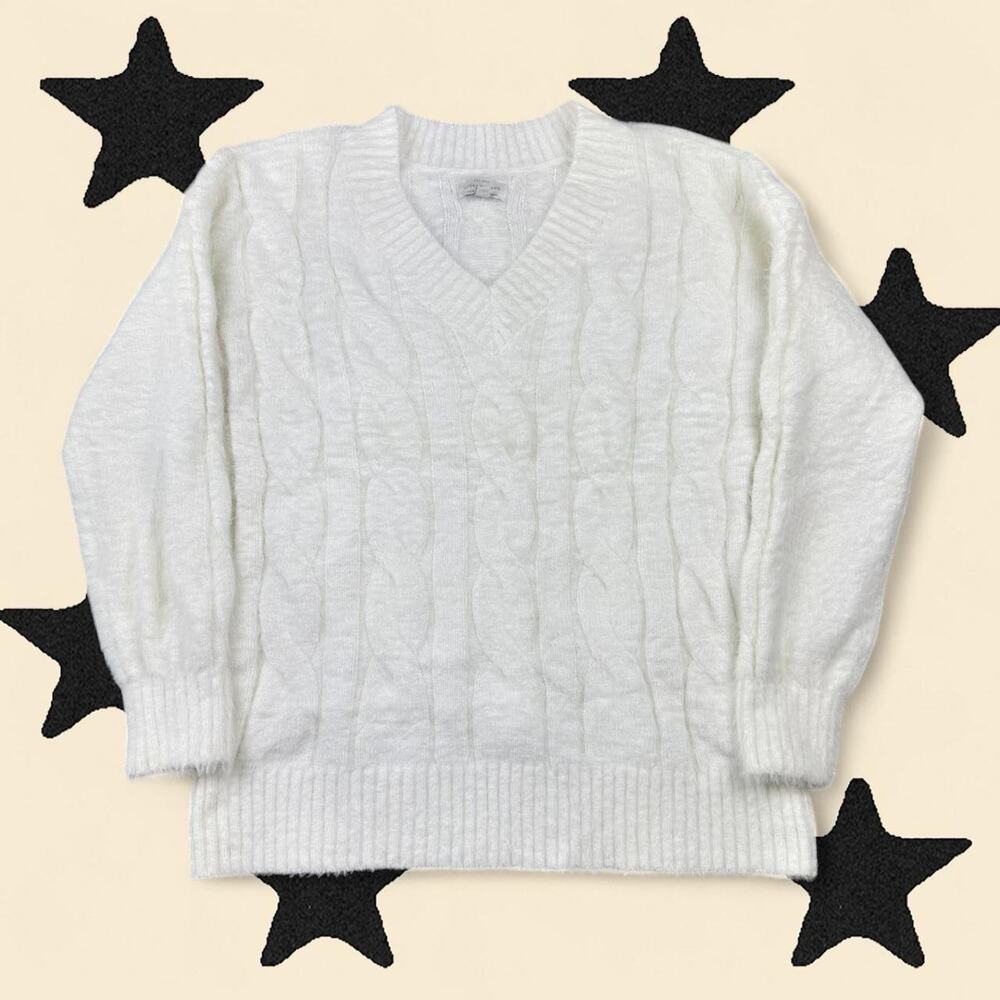 ★ Lucky Brand white Cable Knit V-Neck Sweater ★